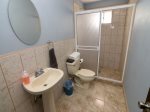 Casa Montaa y Mar First Bathroom